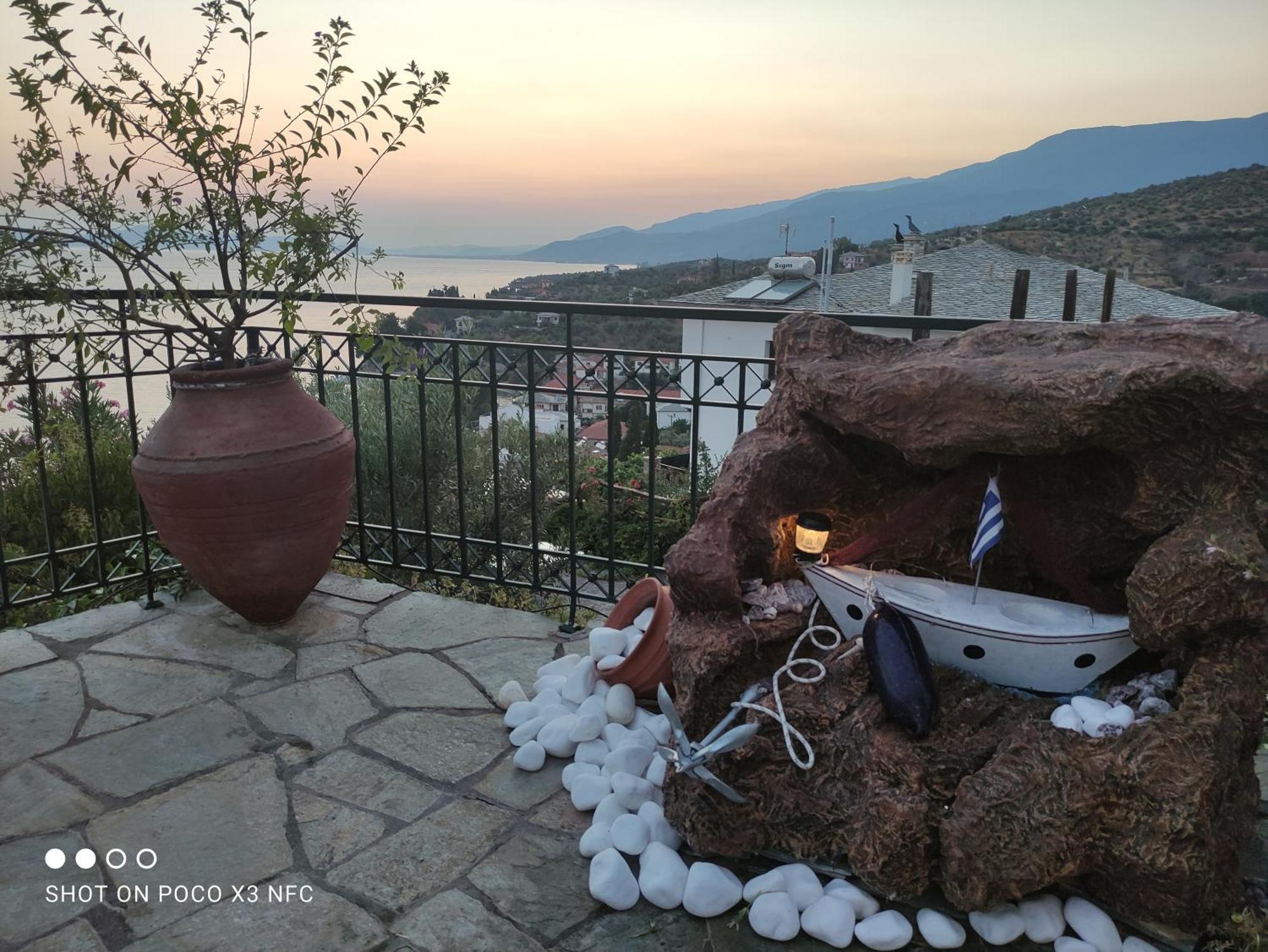 Mesonisi Με Υπέροχη Θέα Στον Παγασητικό!! Villa Афисос Екстериор снимка