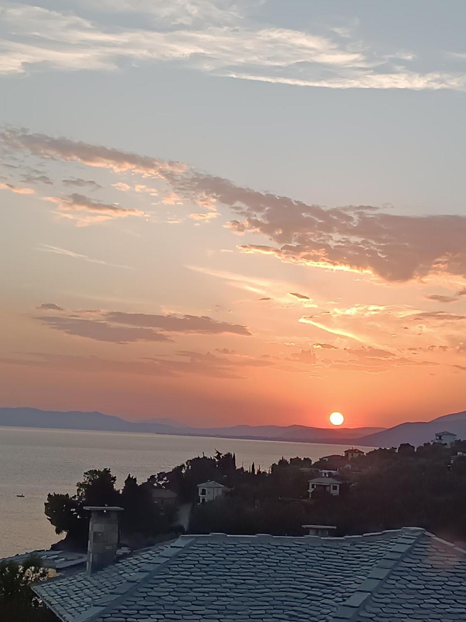 Mesonisi Με Υπέροχη Θέα Στον Παγασητικό!! Villa Афисос Екстериор снимка
