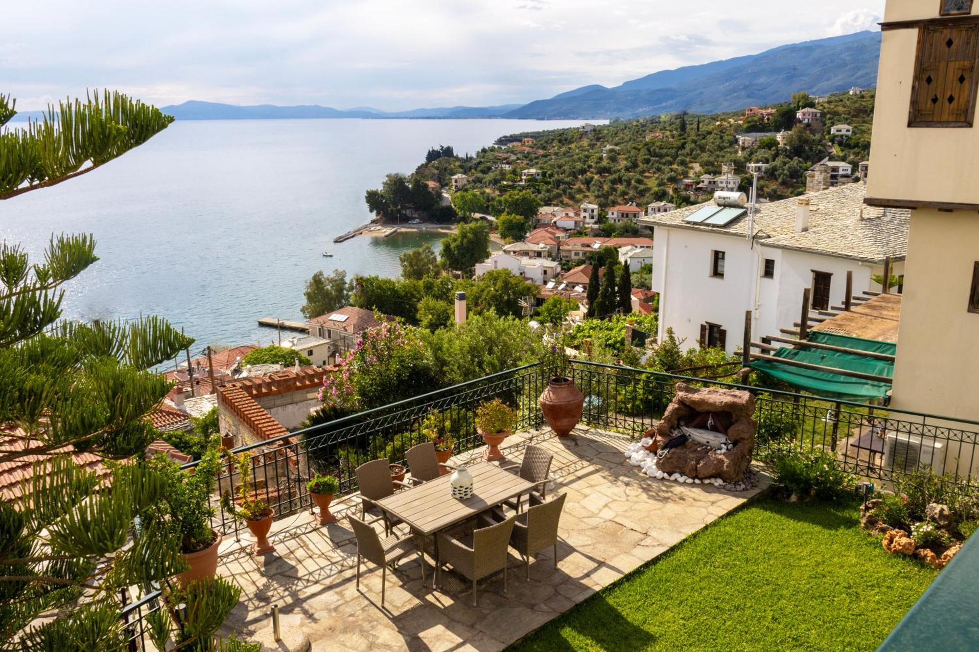 Mesonisi Με Υπέροχη Θέα Στον Παγασητικό!! Villa Афисос Екстериор снимка